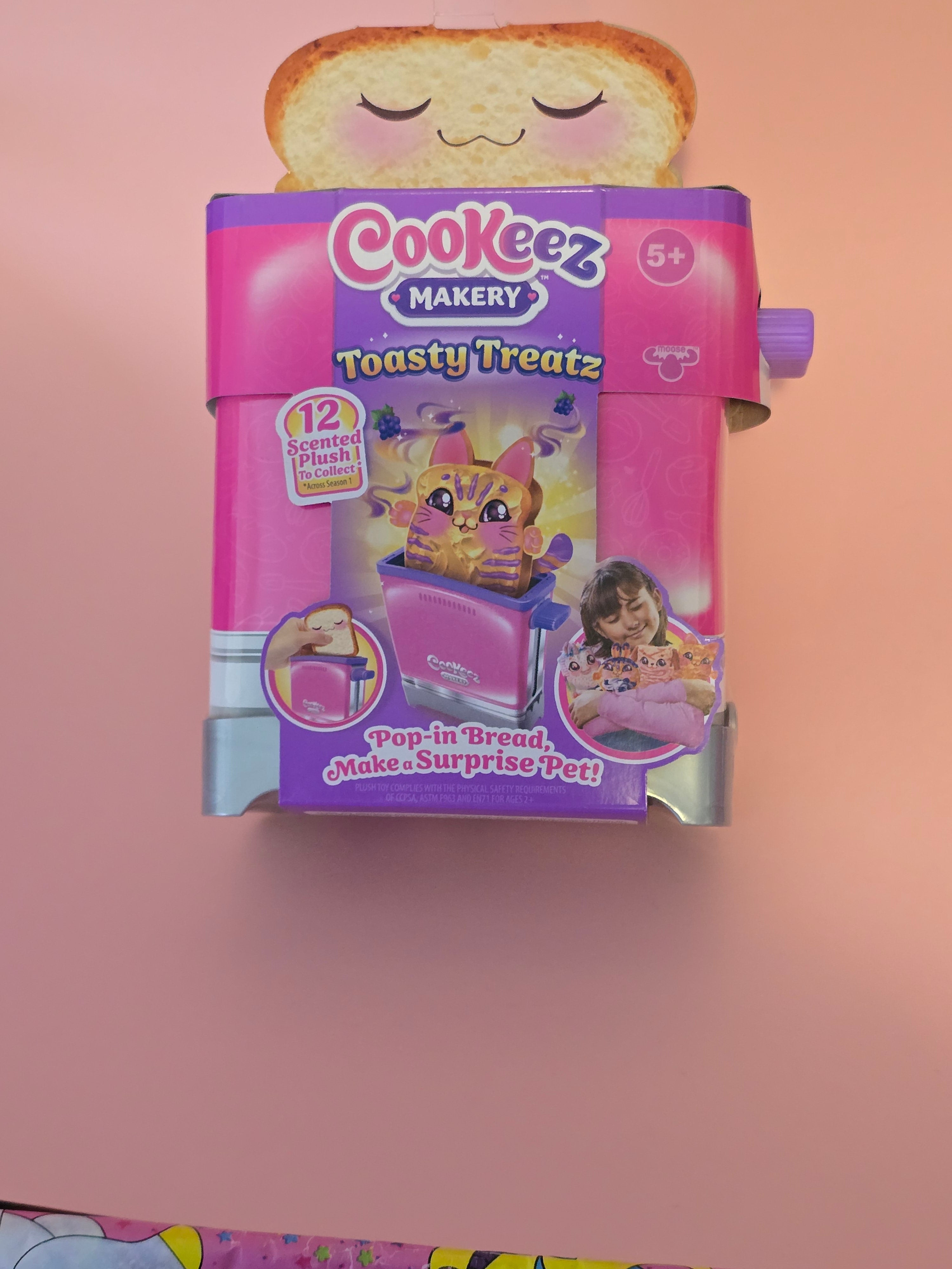 Cookeez Makery Toasty Treatz Surprise Plush | Official Collectible Plush